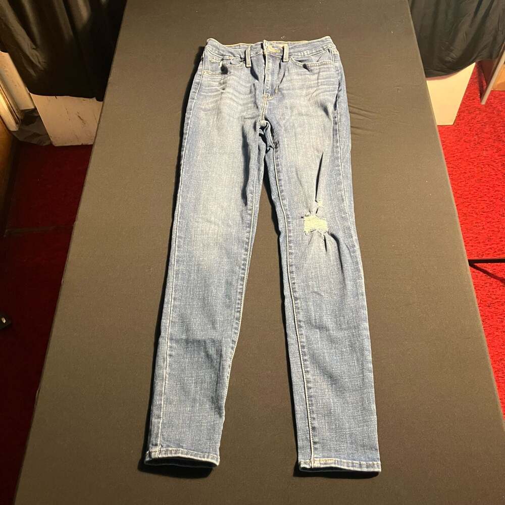 Levi's Women's Distressed Skinny Jeans size 27